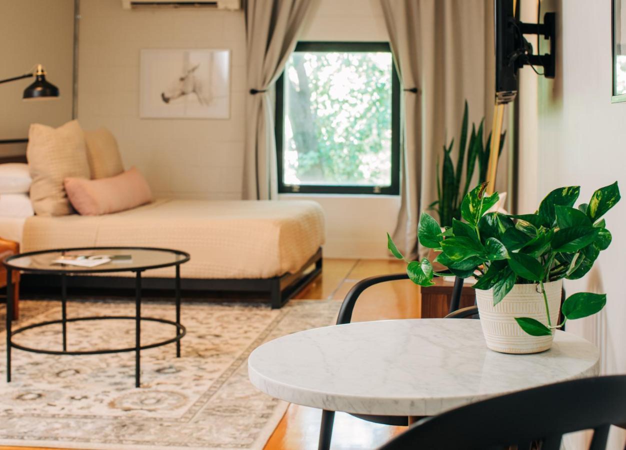 Stellar Suites Луисвил Екстериор снимка